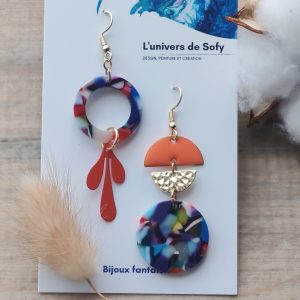 Boucles d'oreilles asymétriques