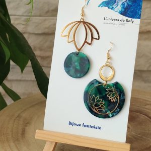 Boucles d'oreilles asymétriques