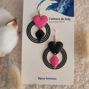 Boucles d'oreilles asymétriques