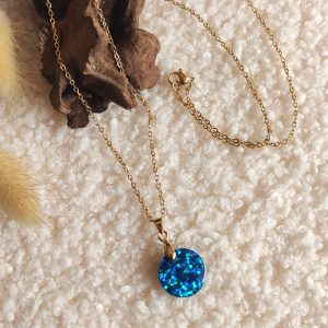 Collier pendentif en résine