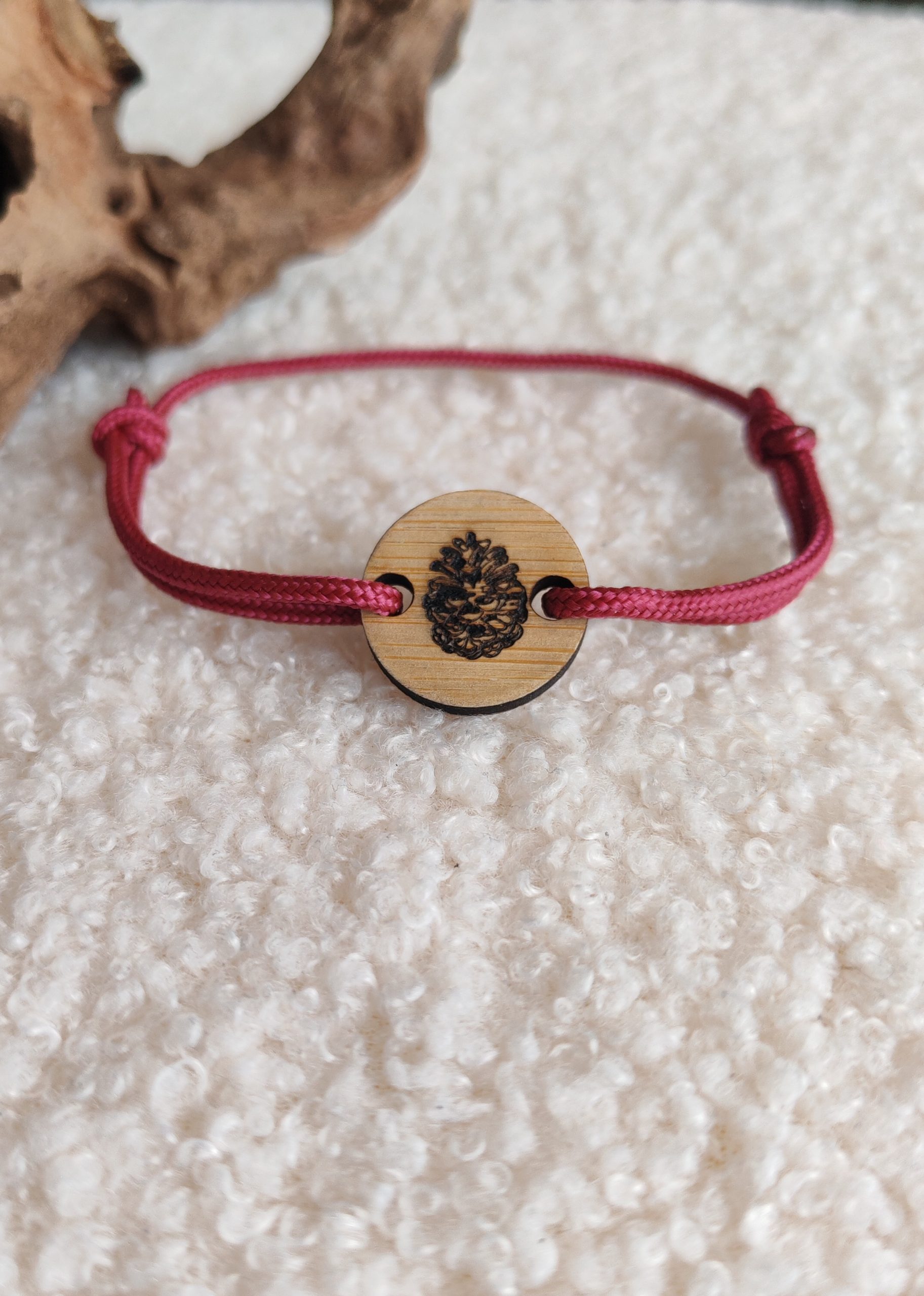 Bracelet ajustable en bois de bambou
