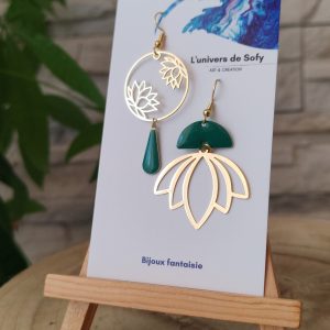 Boucles d'oreilles asymétriques